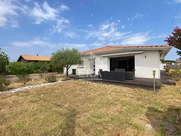 Maison 8 pièces 200 m²