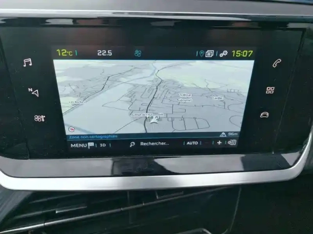 Peugeot 208 electrique 50 kwh 136ch — photo 15
