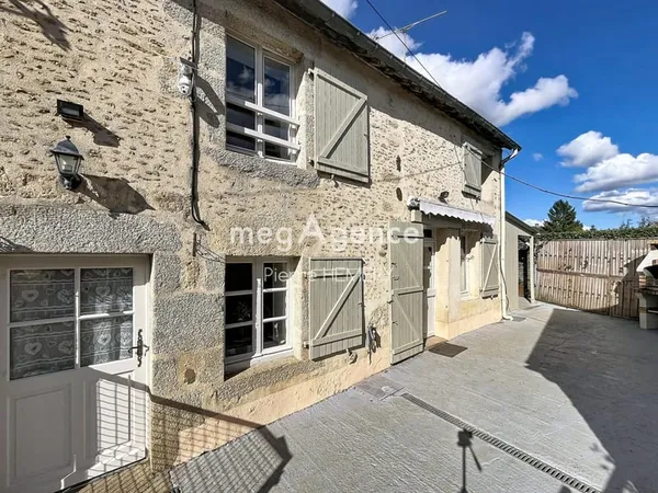 Entre Alençon et Fresnay s/ Sarthe maison de bourg idéale 1er achat