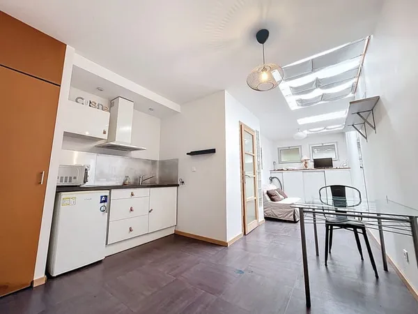 Isère (38) - A LOUER - Meublé - Studio 21m2 à Grenoble. Euro