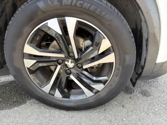 Peugeot 2008 puretech 130 s&amp;s eat8 — photo 24