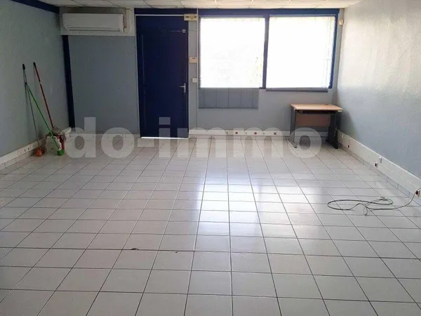Bureaux 60 m²