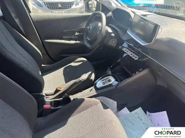 Peugeot 208 hybrid 110 ch e-dcs6 — photo 13