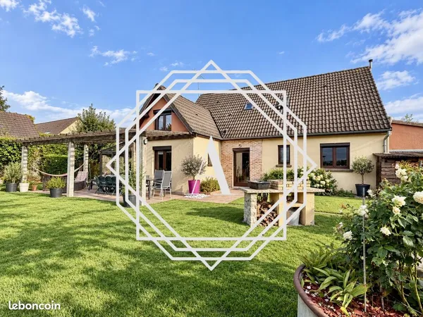 Maison 10 pièces 209 m²