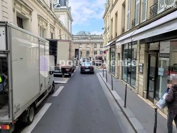 Local commercial 290 m²