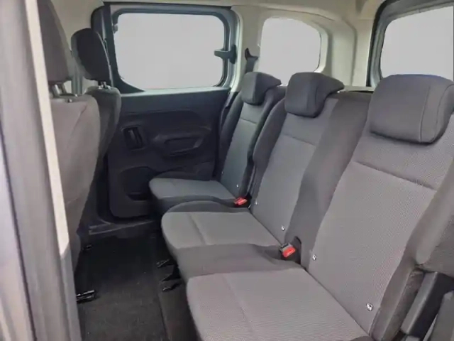Citroën Berlingo e- taille m 136 ch 100 kwh automatique — photo 12