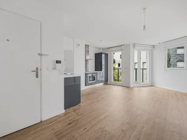Joli T2 avec balcon sur jardin + parking - L'Haÿ-les-Roses, métro 14