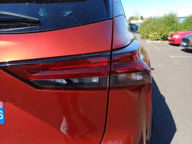 Nissan Qashqai mild hybrid 140 ch — photo 17