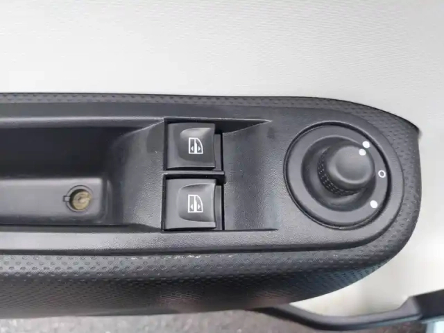 Renault Twingo iii sce 65 - 21 — photo 14