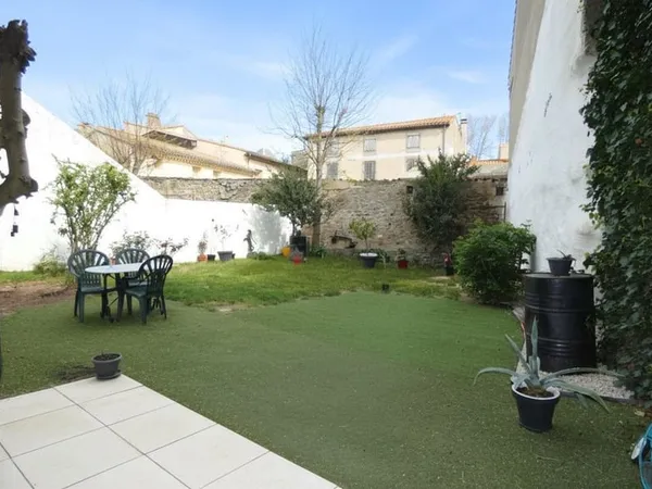 Loft 275 m² avec jardin et terrasse  énorme potentiel  Minervois