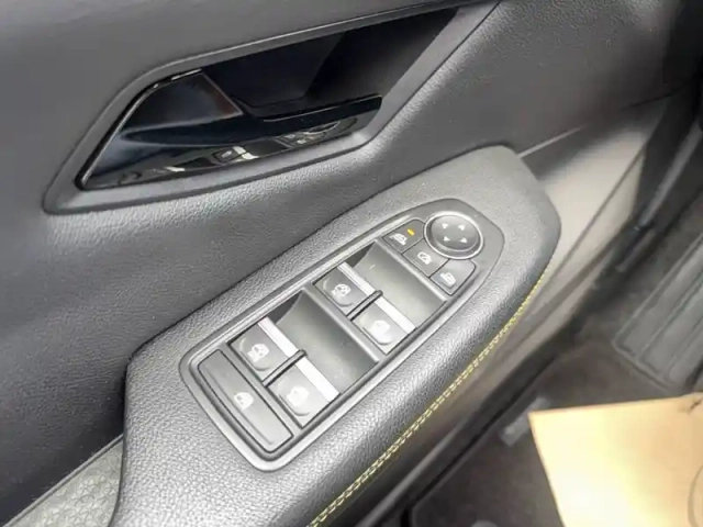 Renault Megane e-tech ev40 130ch standard charge — photo 27