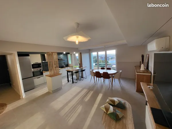 Superbe T3 meublé de 80 m² - Dernier étage - Garage et parking - Montluçon