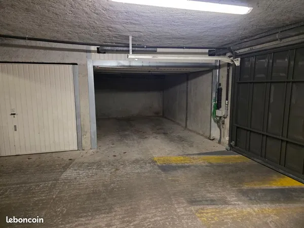 Garage Norme Handicapé à louer