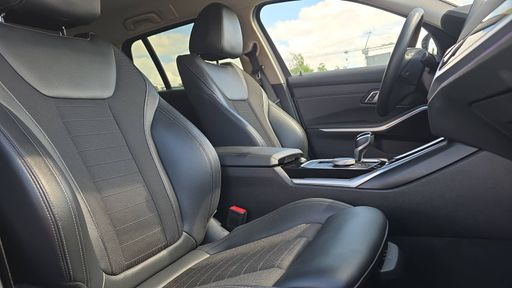 BMW Serie 3 Touring 320d 190 xDrive BVA - Edition Sport – 2019 – 141281 km – Diesel – Boîte Automatique — photo 16