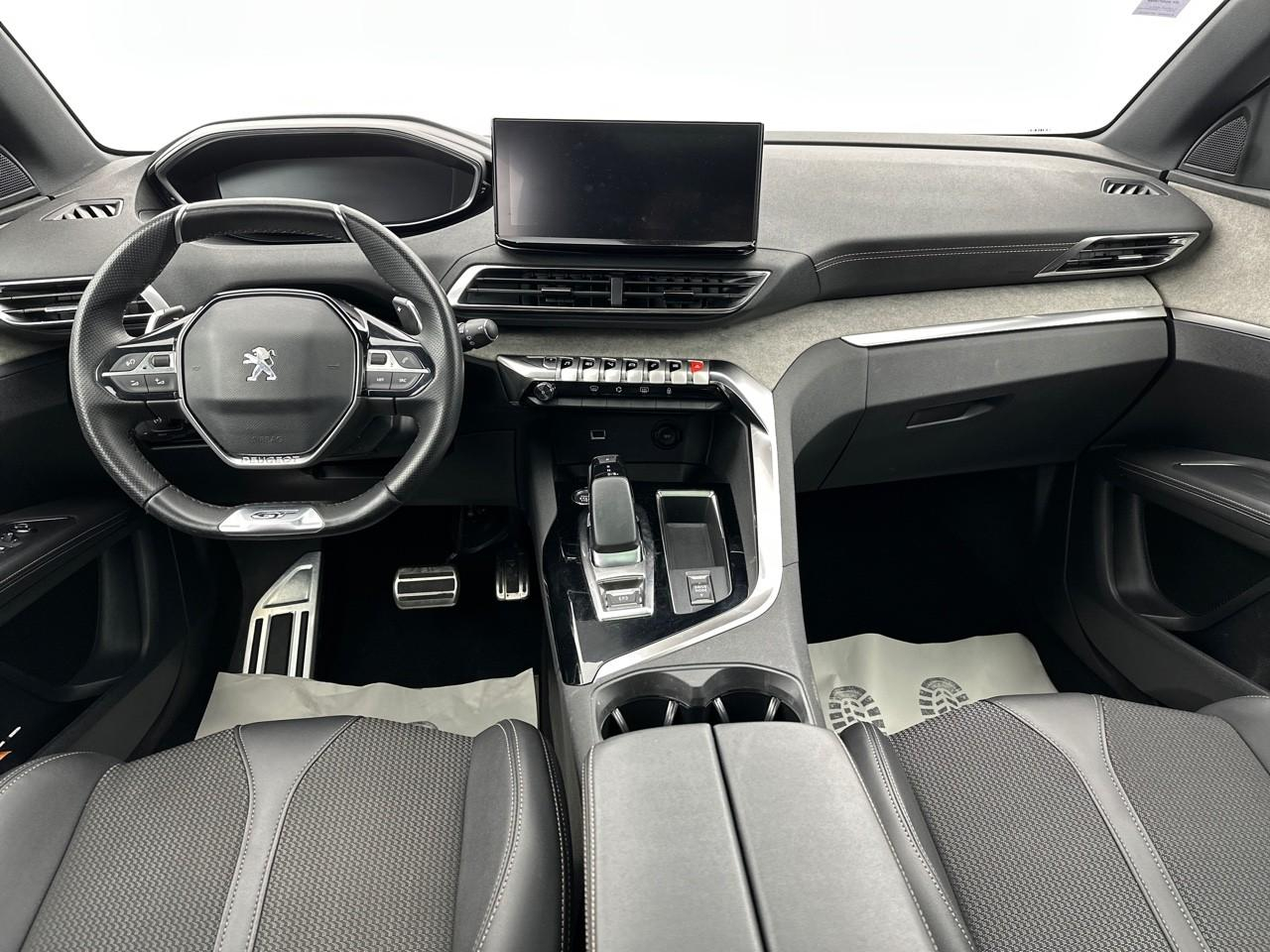 Peugeot 3008 hybrid 225 e-eat8 gt — photo 11