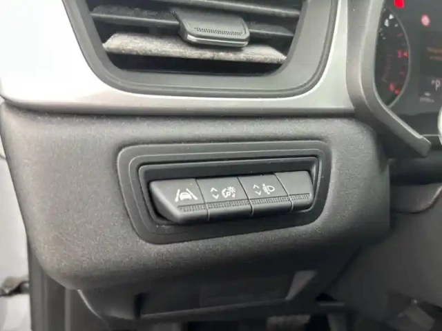 Renault Captur blue dci 115 edc — photo 12