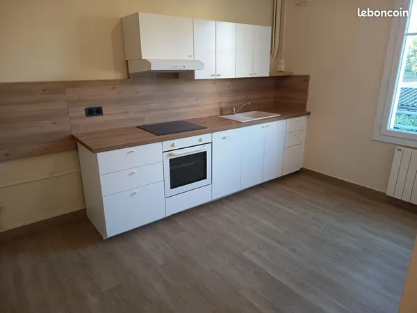 À LOUER - T2 de 43 m² - TOURS CENTRE