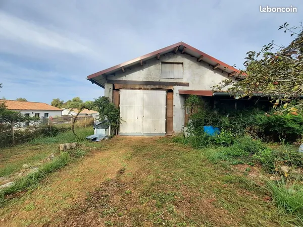 Bâtiment 3 pièces 209 m²