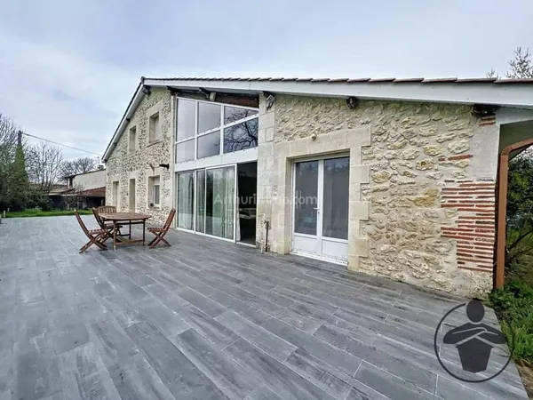 Maison 4 pièces 168 m²