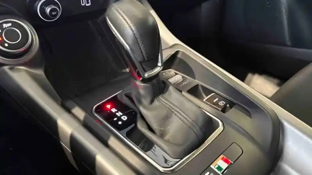 Alfa Romeo Tonale 1.5 hybrid 130 ch tct7 — photo 42