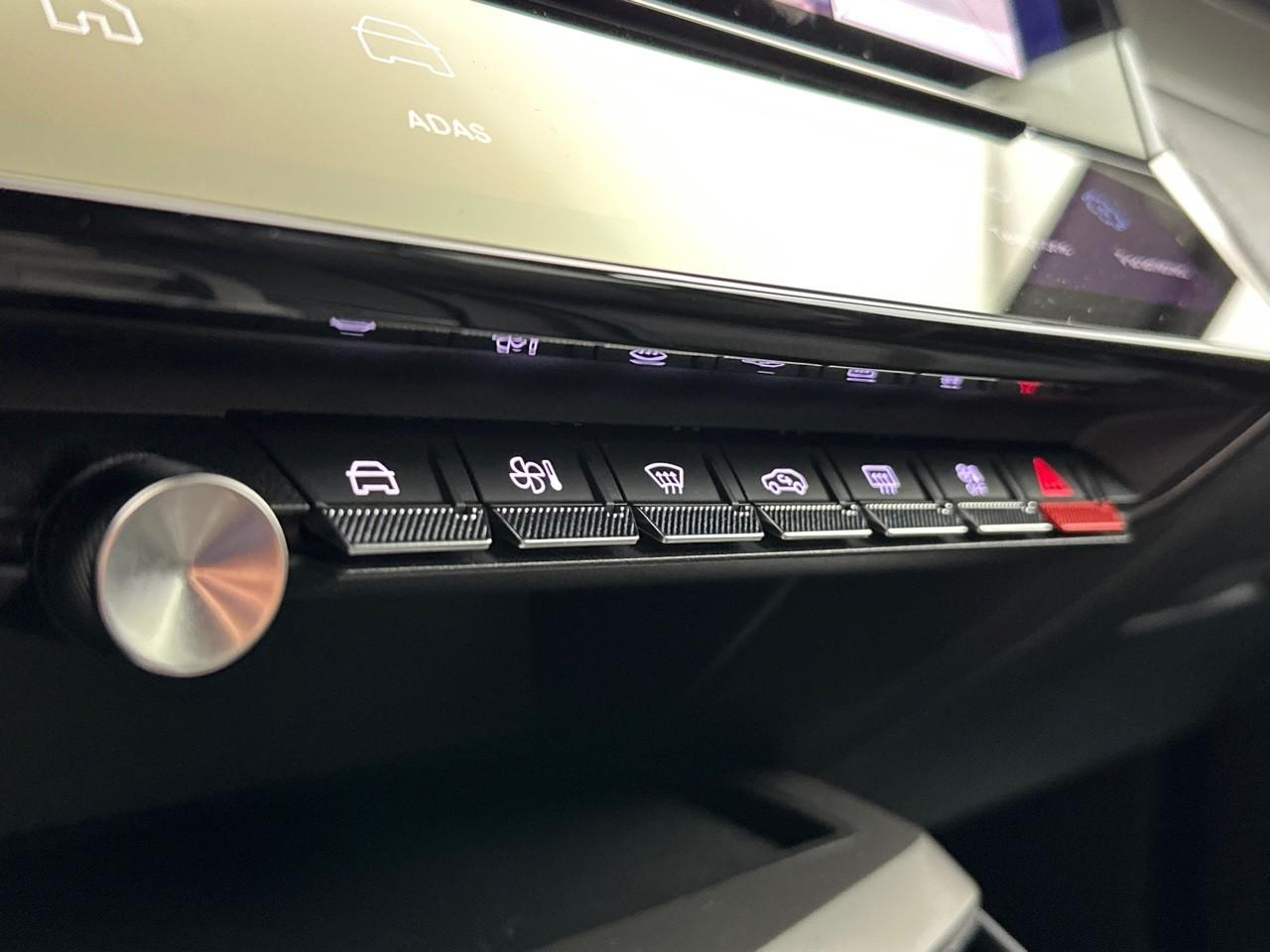 Peugeot 408 hybrid 145 e-dcs6 gt — photo 27