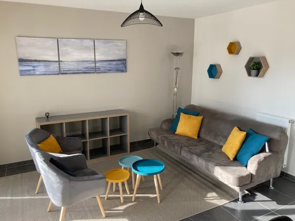 Loue appartement T4 meublé + garage à Lyon Debourg, disponible au 11 octobre