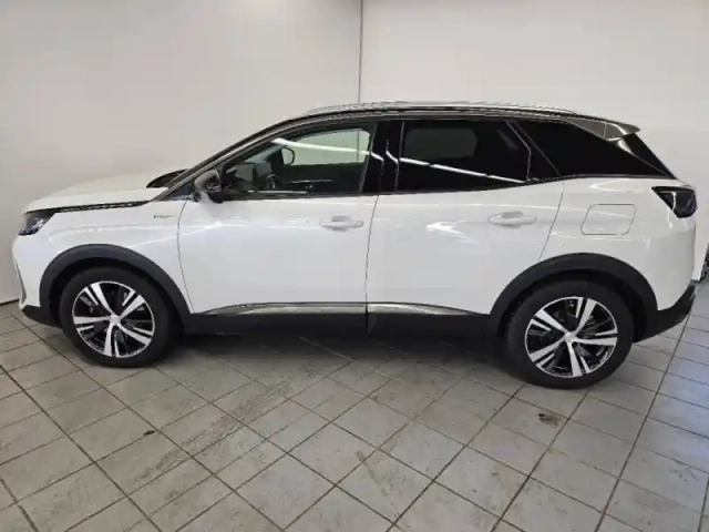 Peugeot 3008 plug-in hybrid 225ch allure pack e-eat8 — photo 8