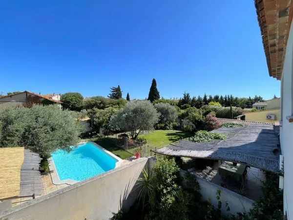 Maison Vente Mouriès 8p 209m² 890000€