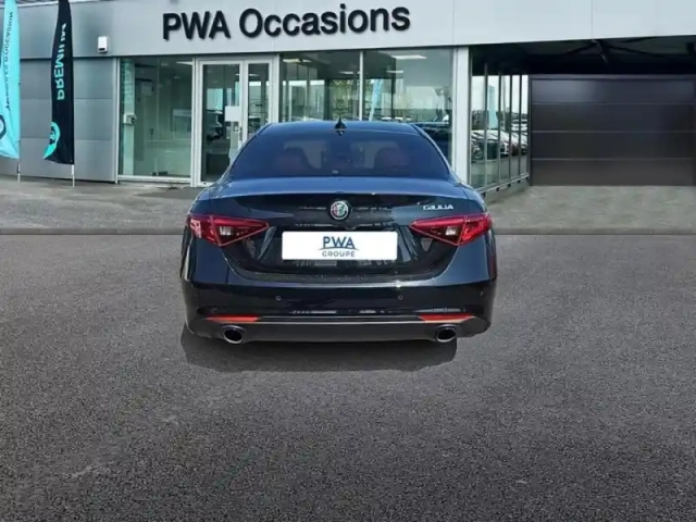 Alfa Romeo Giulia 2.0 tb 200ch sprint at8 my22 — photo 5