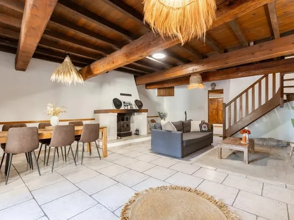 Maison familiale rénovée de 131 m² en plein centre de Morières-lès-Avignon
