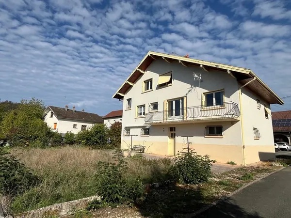 Idéal investisseur ou grande famille : Maison de 1965 compos