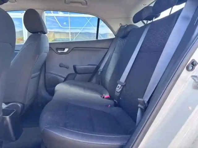 Kia Rio 1.2 84ch isg launch edition — photo 13