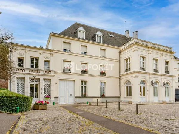 Appartement 111.41 m² en rez de jardin hyper centre de Douai - CLOS DES MINIMES
