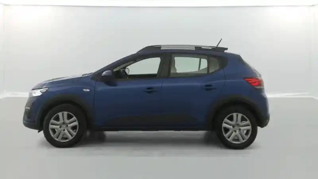 Dacia Sandero tce 90 - 22 — photo 11