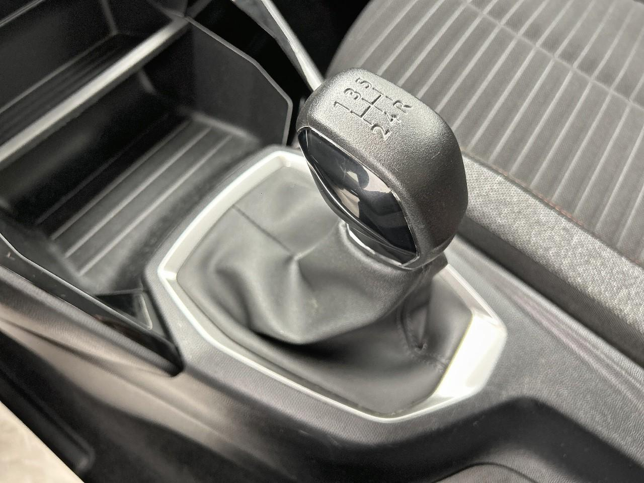 Peugeot 208 puretech 75 s&s bvm5 active business — photo 17