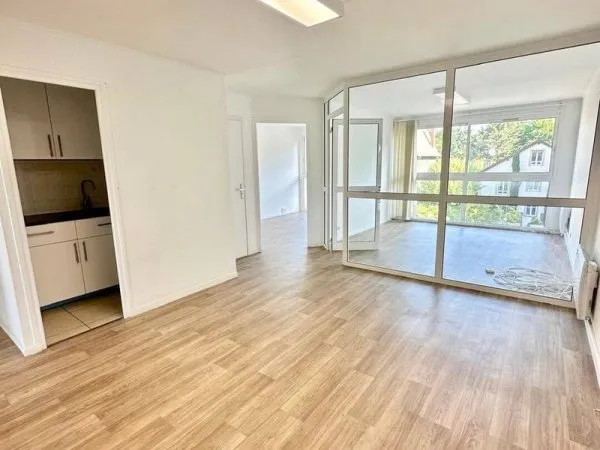 Bureaux 60 m²