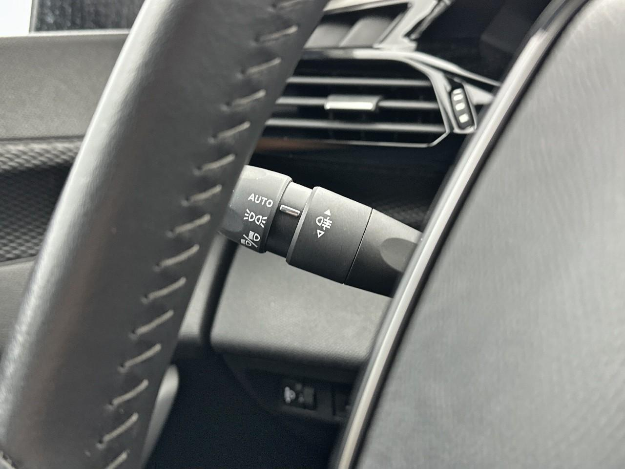 Peugeot 308 puretech 110ch s&s bvm6 active pack — photo 19