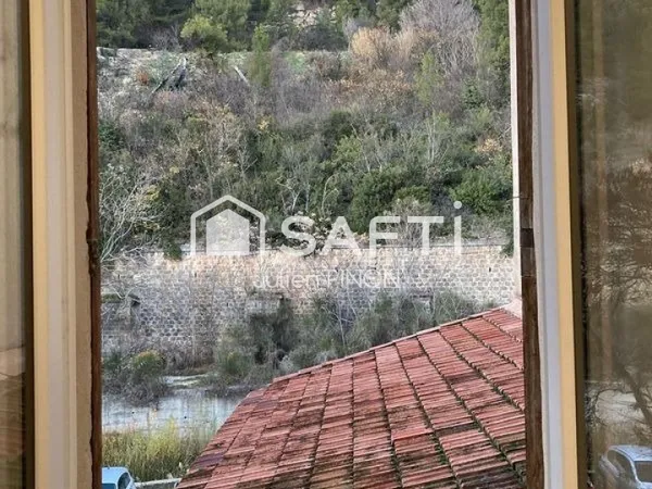 STUDIO CENTRE VILLE D'APT - 8% Brut - INVESTISSEMENT