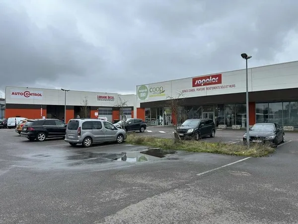 Local d'activité 500 m²