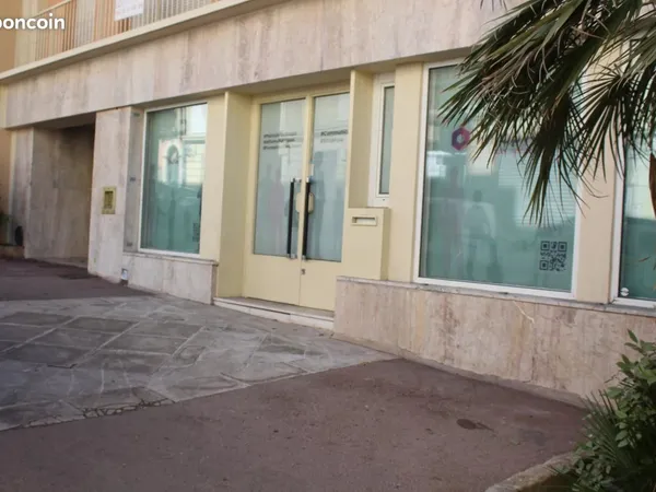 Boutique 80 m² Grasse