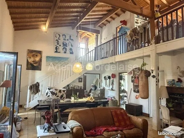 Château 9 pièces 284 m²