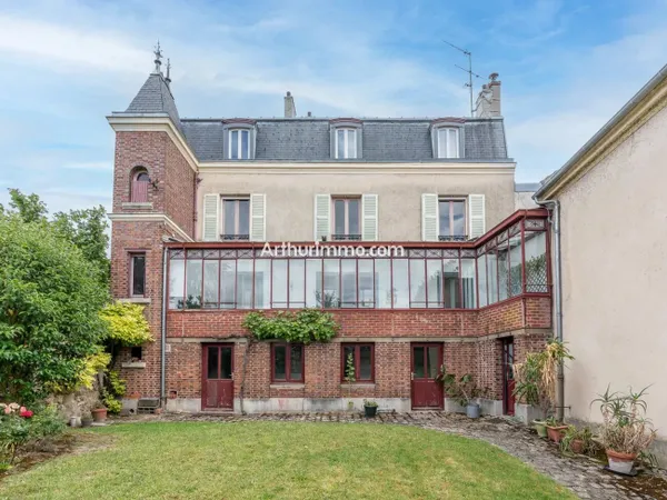 Maison 2 pièces 320 m²