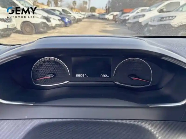 Peugeot 208 puretech 75 s&amp;s bvm5 — photo 12