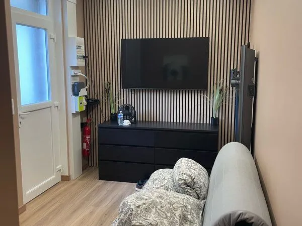 Studio entièrement meublé