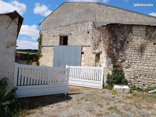 Grange en mouellons