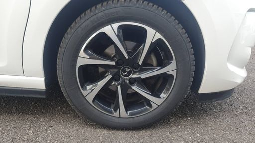 DS DS3 1.2 PureTech 110 - Connected Chic – 2018 – 122795 km – Essence – Boîte Manuelle — photo 35