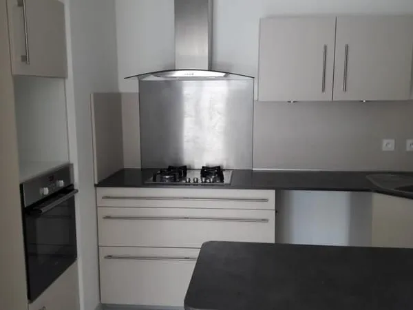 Appartement de Type 3 avec balcon - Garage Double fermé