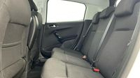Peugeot 208 1.2 PureTech 110ch E6.c Allure S&S 5p — photo 10