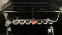 Peugeot 2008 1.2 Hybrid 145ch Style e-DCS6 — photo 26