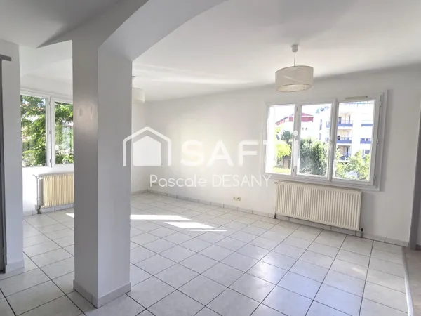 Appartement T4 lumineux avec deux balcons Valence